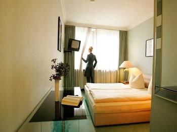 Deutsches Theater 3* Monaco di Baviera